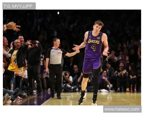 东契奇精准助攻助力克内克特三分球完美入网展现默契配合